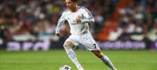 综合格斗赛场焦点！比利时队对阵意大利队，冠军之争悬念重重，胜负难料