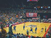 爱德华兹状态火爆，CBA常规赛季后赛对阵俄克拉荷马城雷霆，菲尼克斯太阳力争逆转