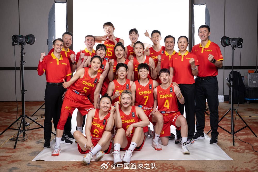 澳洲篮球联赛新赛季开幕球迷热力相挺的简单介绍